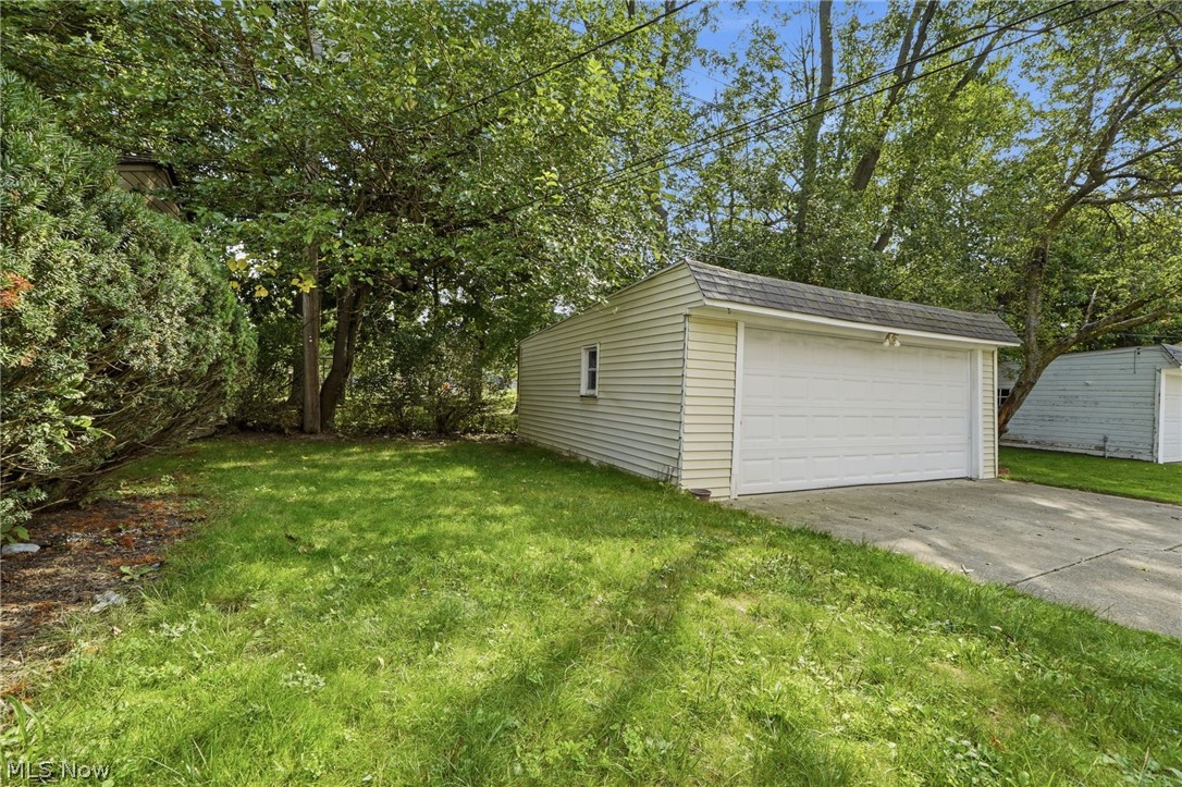 4306 Groveland Road University Heights OH 44118