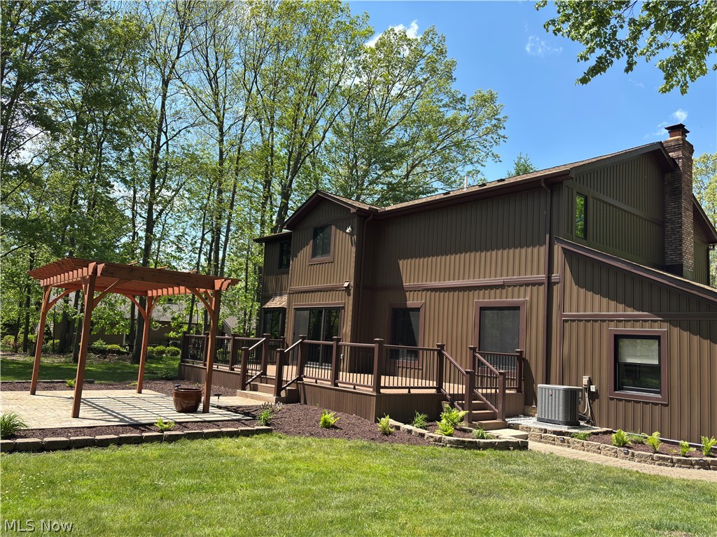 7447 Mclellan Drive Bedford OH 44146