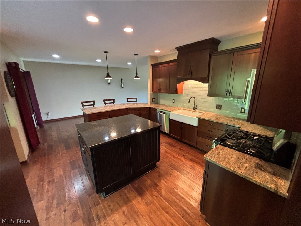 7447 Mclellan Drive Bedford OH 44146