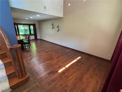 7447 Mclellan Drive Bedford OH 44146