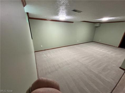 7447 Mclellan Drive Bedford OH 44146