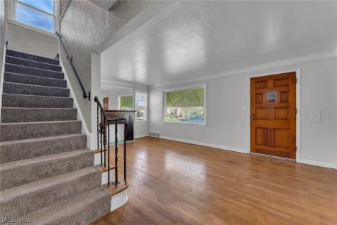 226 E 242nd Street Euclid OH 44123