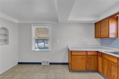 226 E 242nd Street Euclid OH 44123