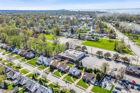 226 E 242nd Street Euclid OH 44123
