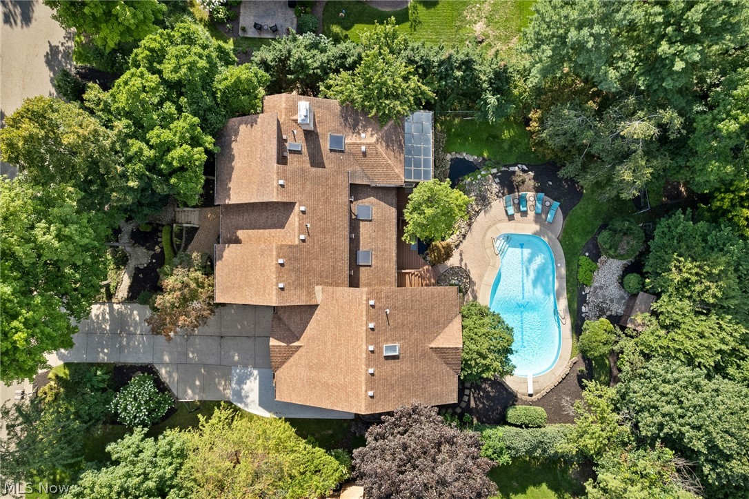 2317 Raintree Street NE Canton OH 44705