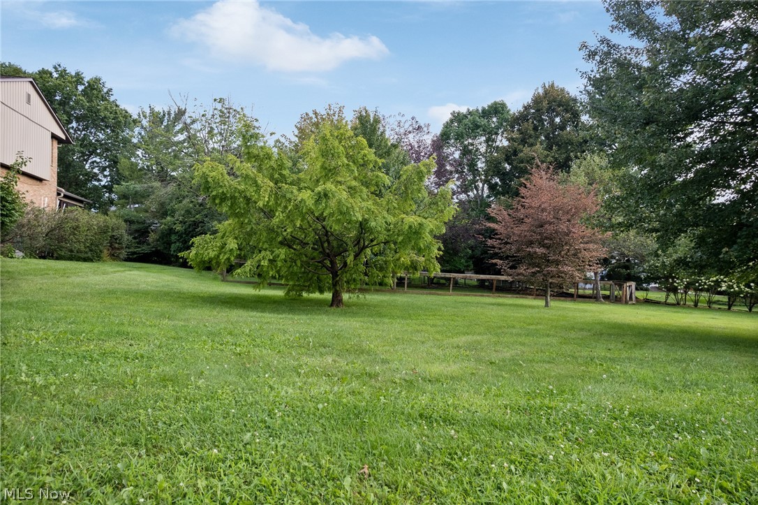 2317 Raintree Street NE Canton OH 44705
