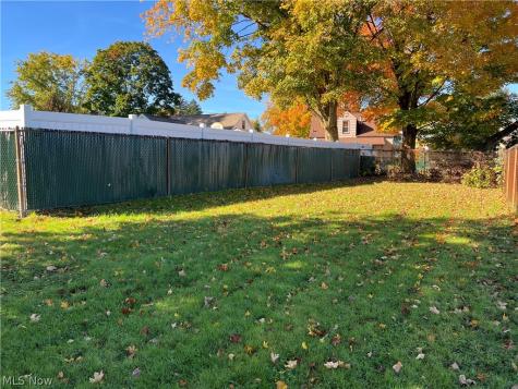 635 Standish Avenue NW Massillon OH 44647