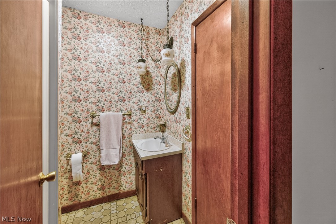7686 Roselawn Drive Mentor OH 44060