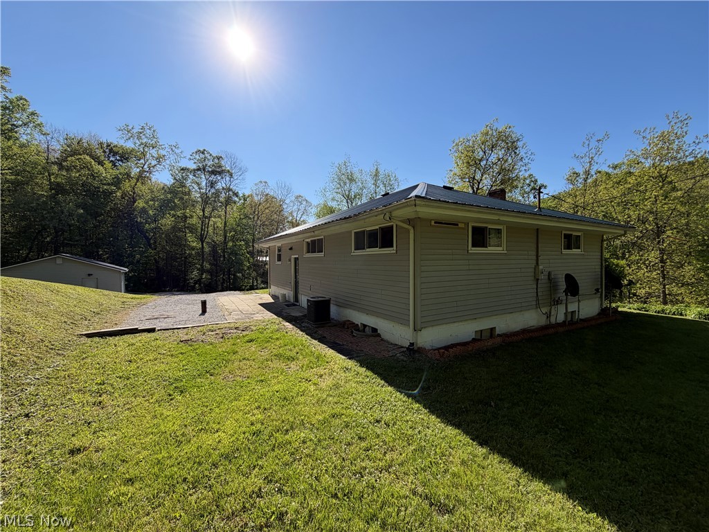 45934 Township Road 290 Coshocton OH 43812