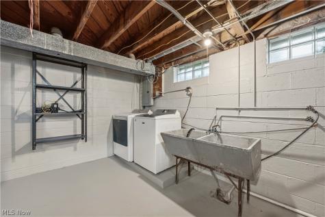 7332 Beresford Avenue Parma OH 44130