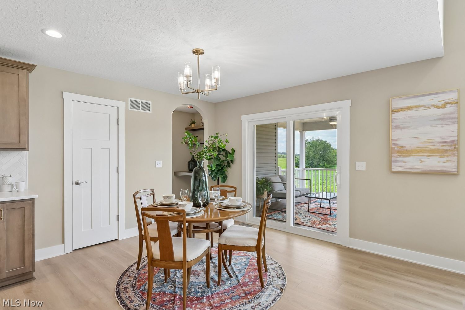 2301 Ledgestone Drive NW Uniontown OH 44685