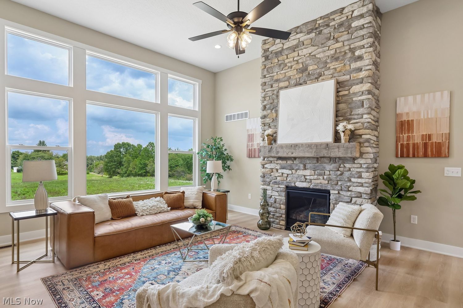 2301 Ledgestone Drive NW Uniontown OH 44685