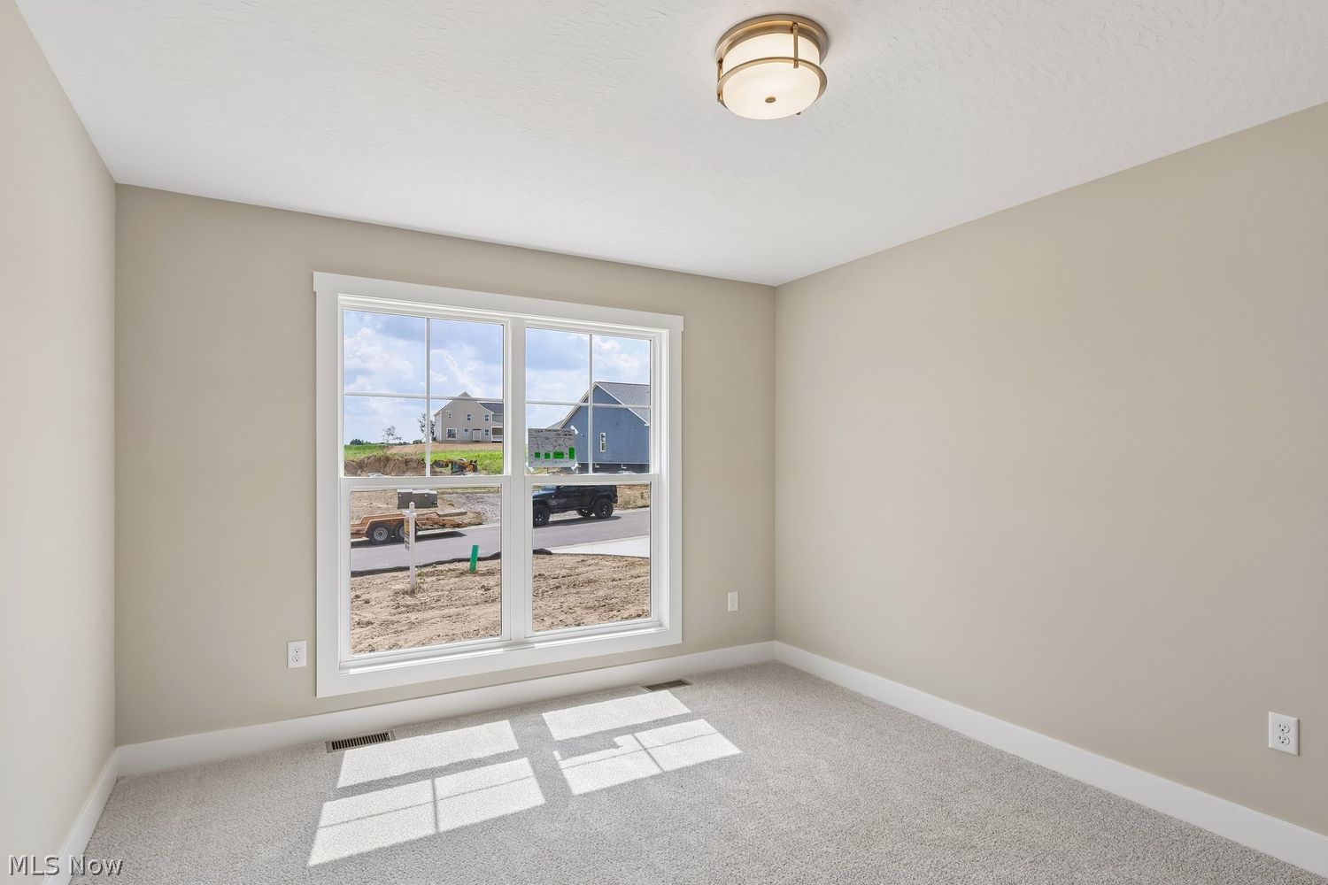 2301 Ledgestone Drive NW Uniontown OH 44685
