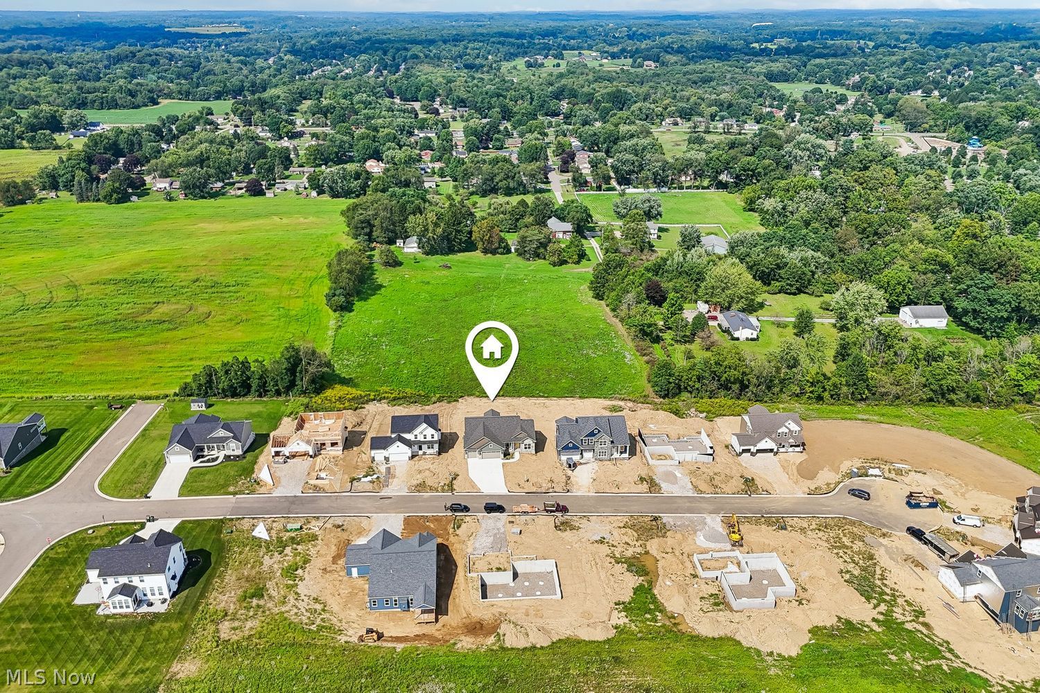 2301 Ledgestone Drive NW Uniontown OH 44685