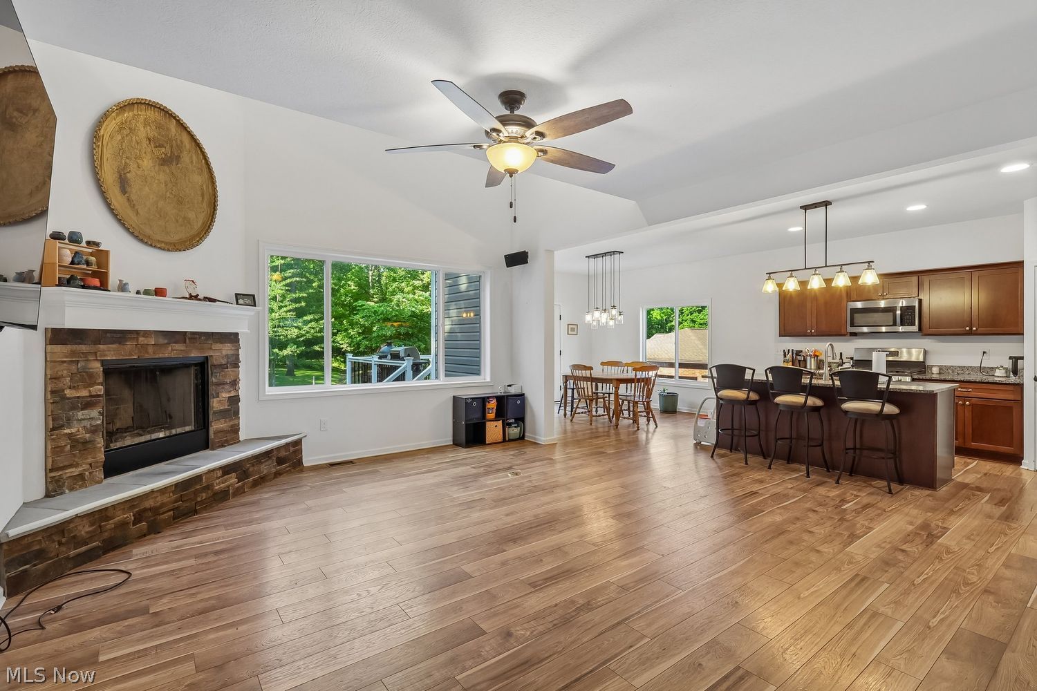 11736 Valley View Road Sagamore Hills OH 44067