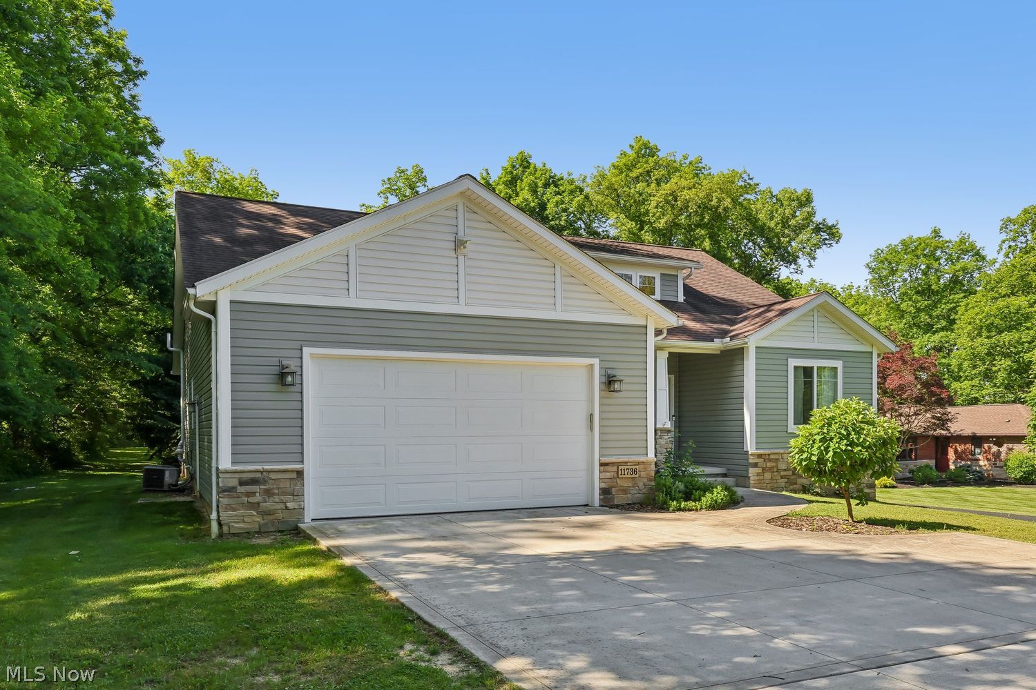 11736 Valley View Road Sagamore Hills OH 44067