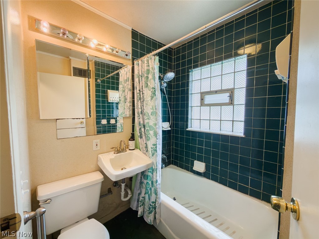 1270 Concord Street NW Massillon OH 44646