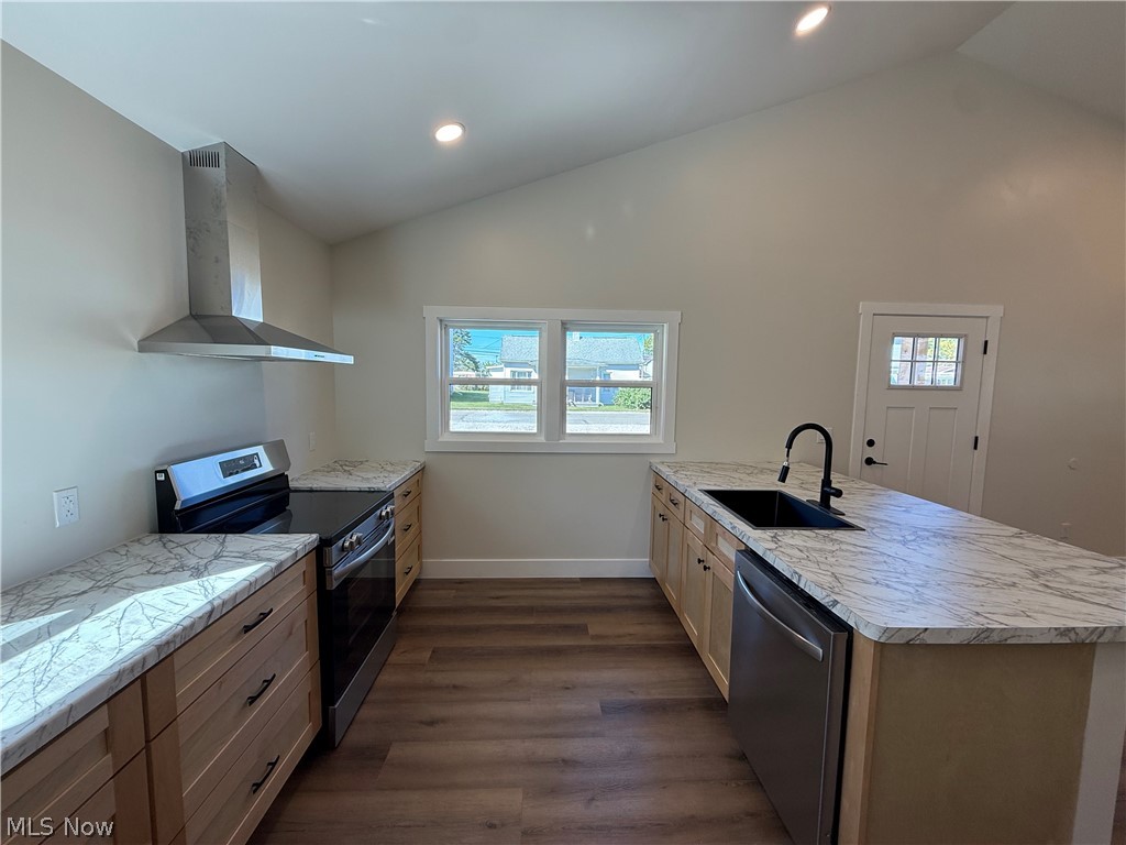 122 N 9th Street Byesville OH 43723