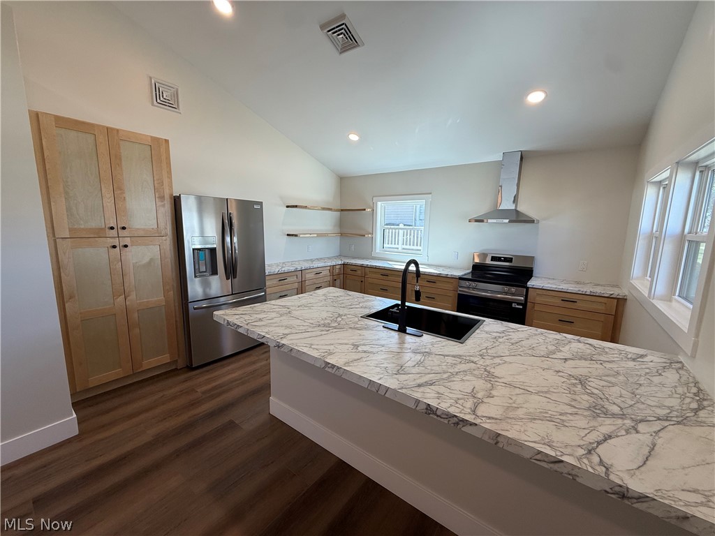 122 N 9th Street Byesville OH 43723