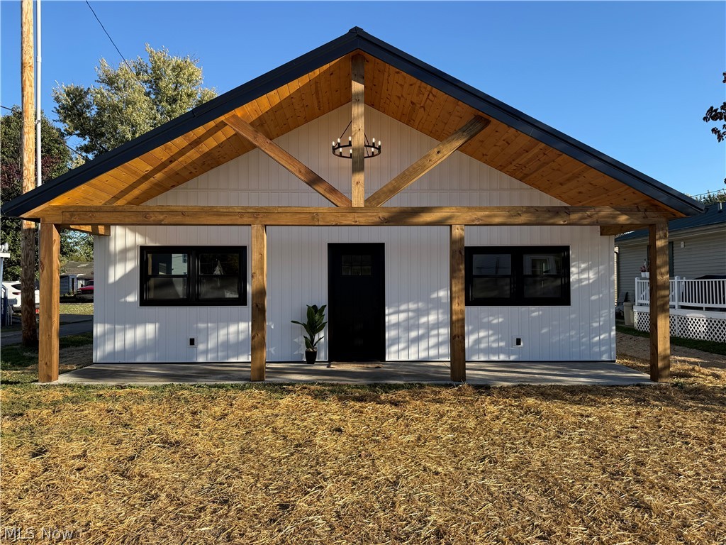 122 N 9th Street Byesville OH 43723