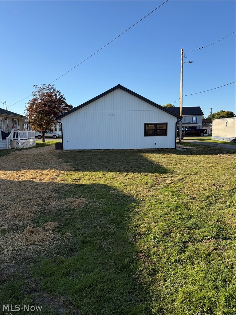 122 N 9th Street Byesville OH 43723