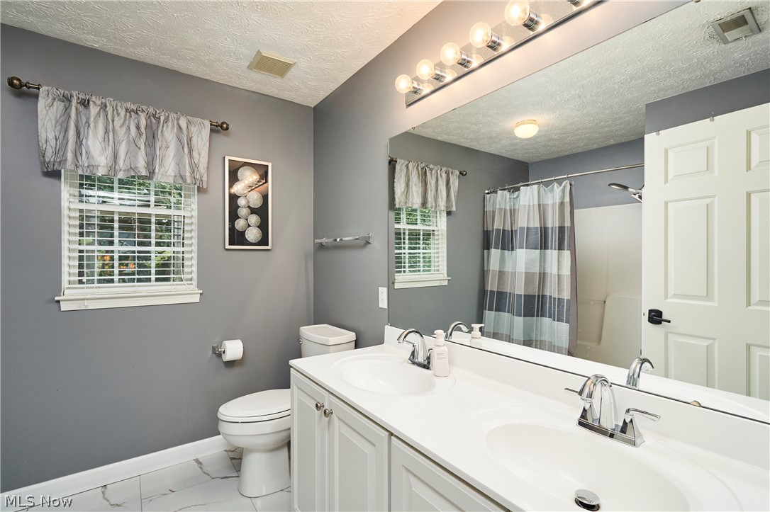 4700 Quincy Drive Copley OH 44321