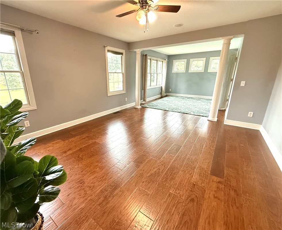 5277 Manchester Avenue NW North Lawrence OH 44666