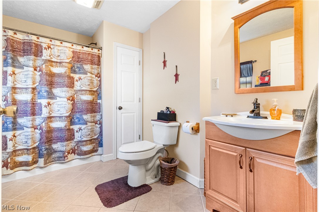 128 Main Street Rayland OH 43943