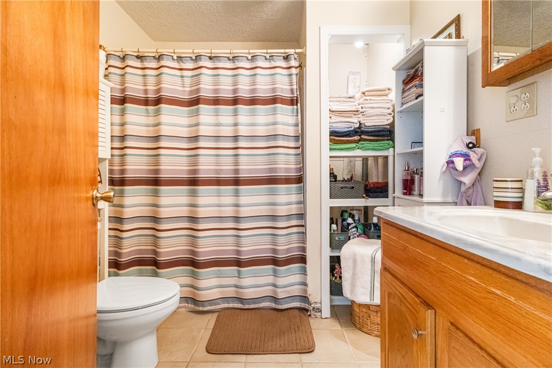 128 Main Street Rayland OH 43943
