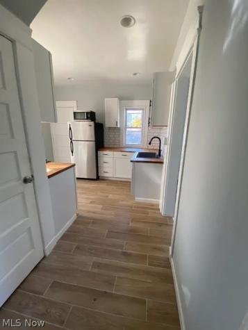 994 Parkwood Drive Cleveland OH 44108