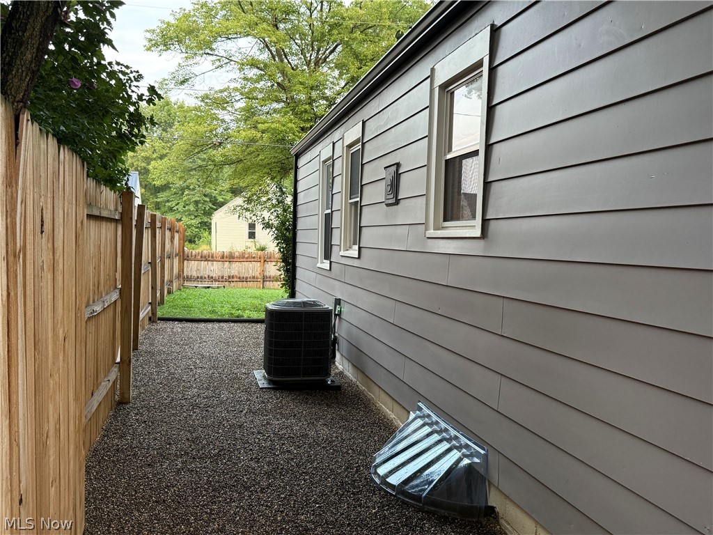 1002 Overlook Avenue Ravenna OH 44266
