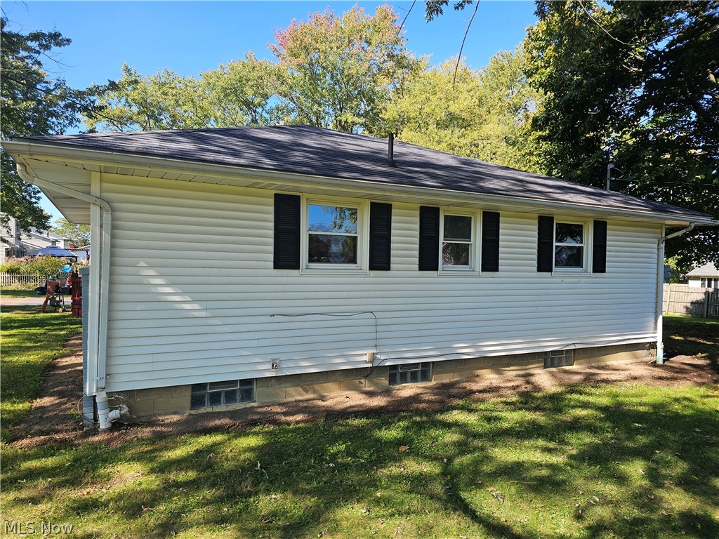 901 Columbia Drive Amherst OH 44001