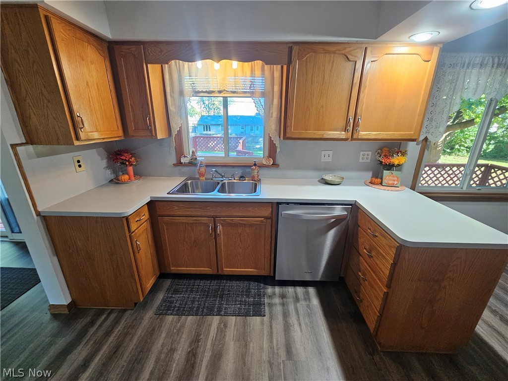 901 Columbia Drive Amherst OH 44001