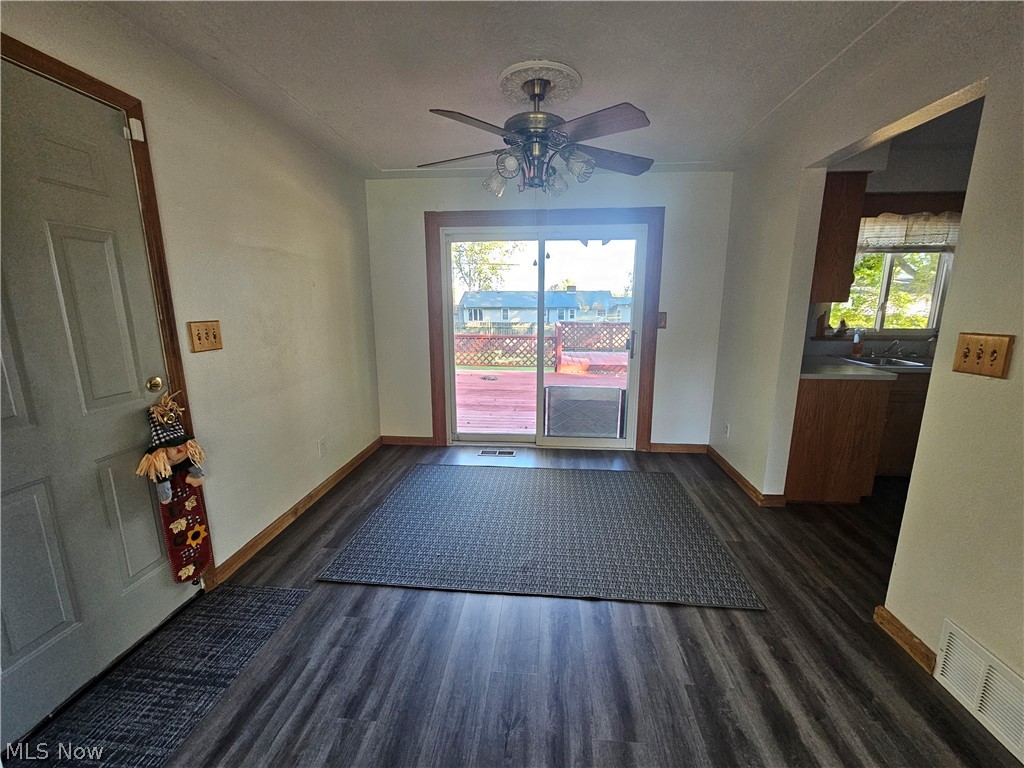 901 Columbia Drive Amherst OH 44001