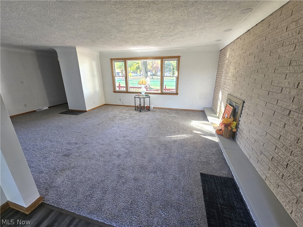 901 Columbia Drive Amherst OH 44001