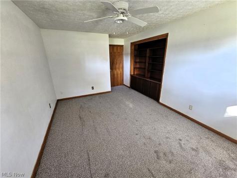 901 Columbia Drive Amherst OH 44001