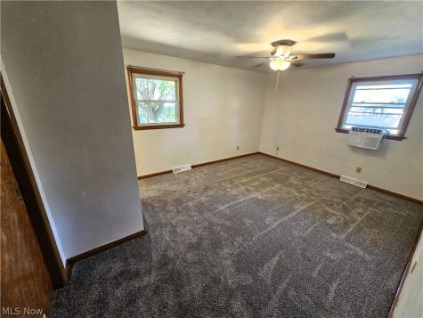 901 Columbia Drive Amherst OH 44001