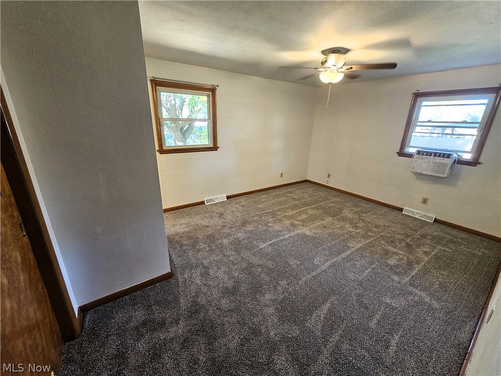 901 Columbia Drive Amherst OH 44001