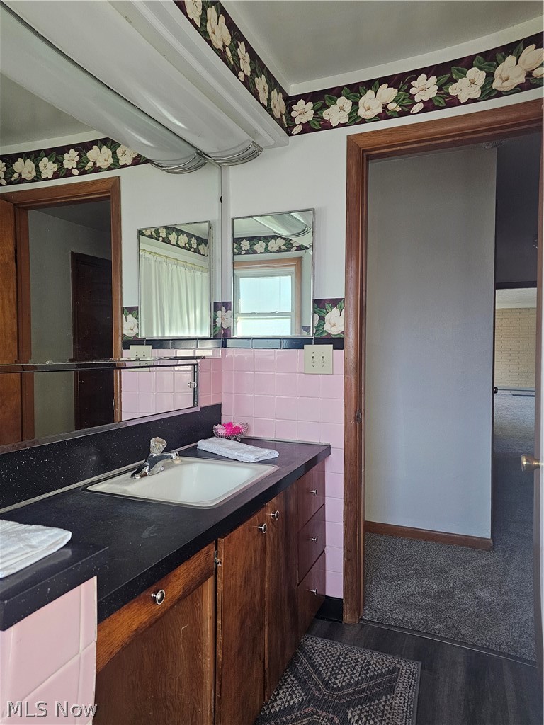 901 Columbia Drive Amherst OH 44001