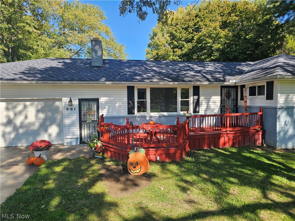 901 Columbia Drive Amherst OH 44001