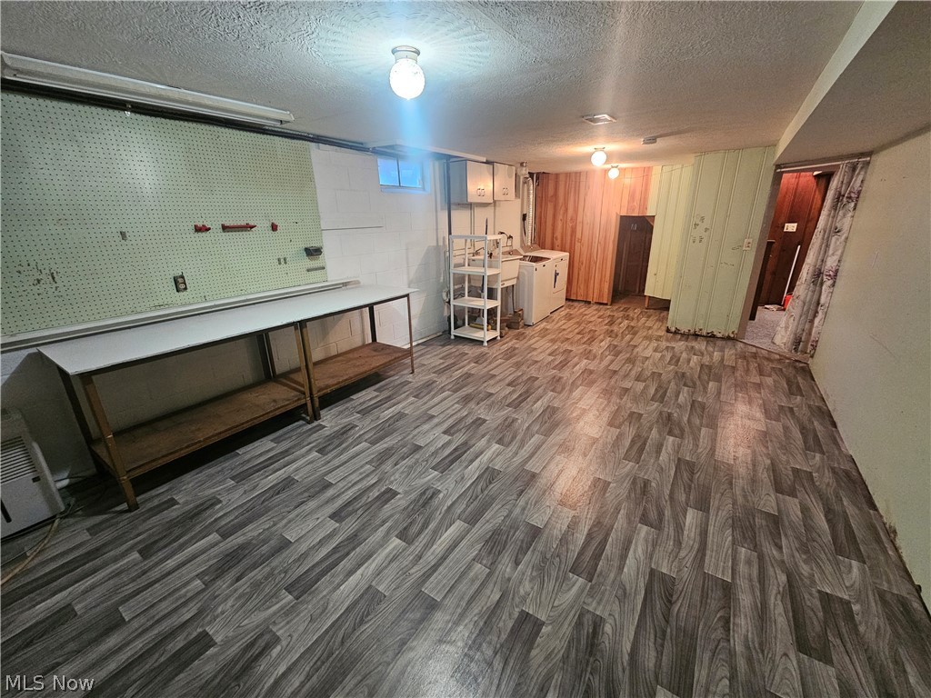 901 Columbia Drive Amherst OH 44001