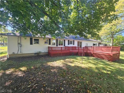 901 Columbia Drive Amherst OH 44001