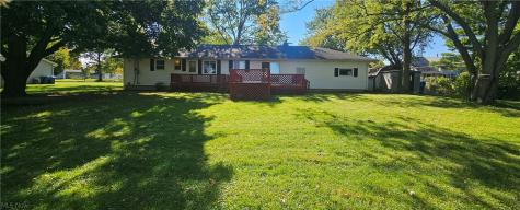 901 Columbia Drive Amherst OH 44001