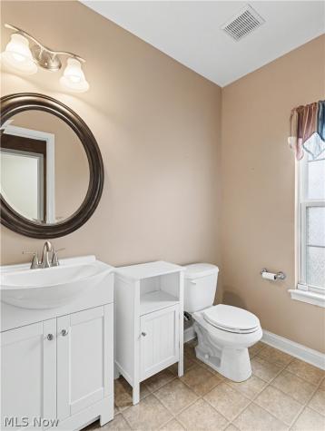 3193 Bickleigh Circle Akron OH 44312