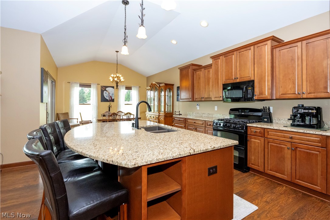 212 Cardington Lane Burbank OH 44214