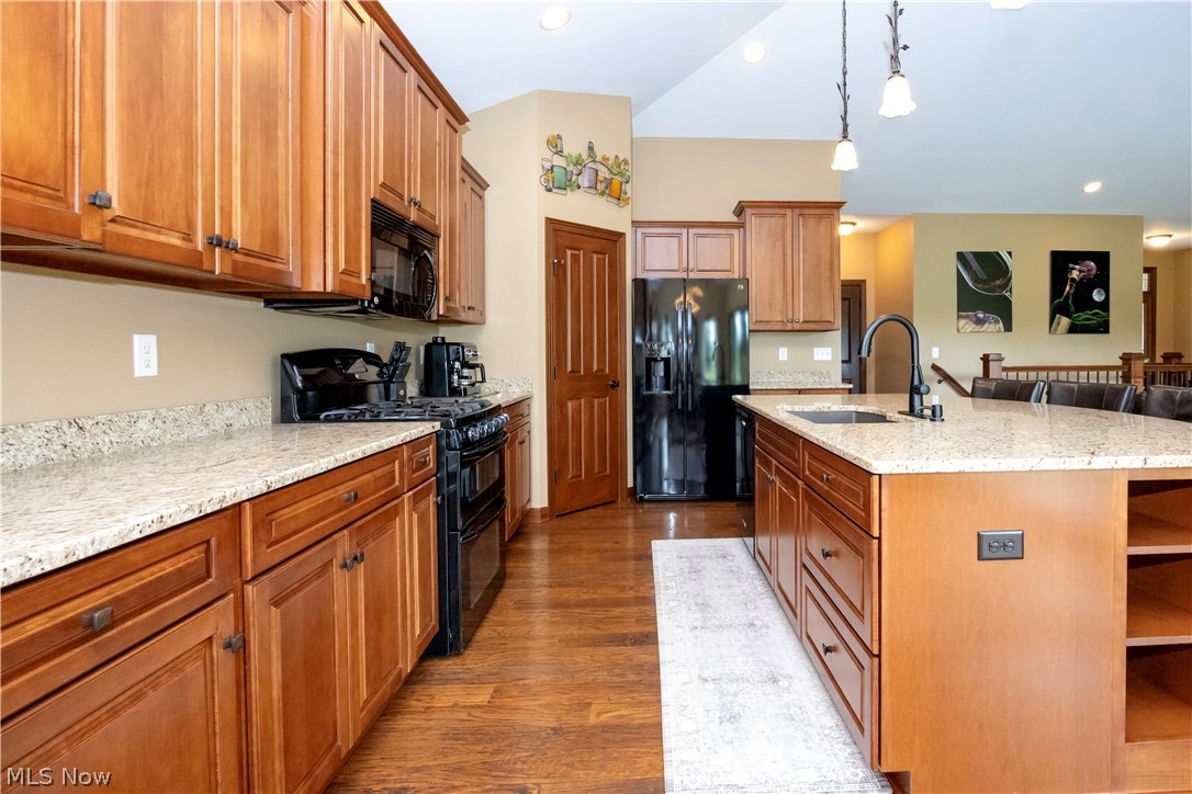 212 Cardington Lane Burbank OH 44214