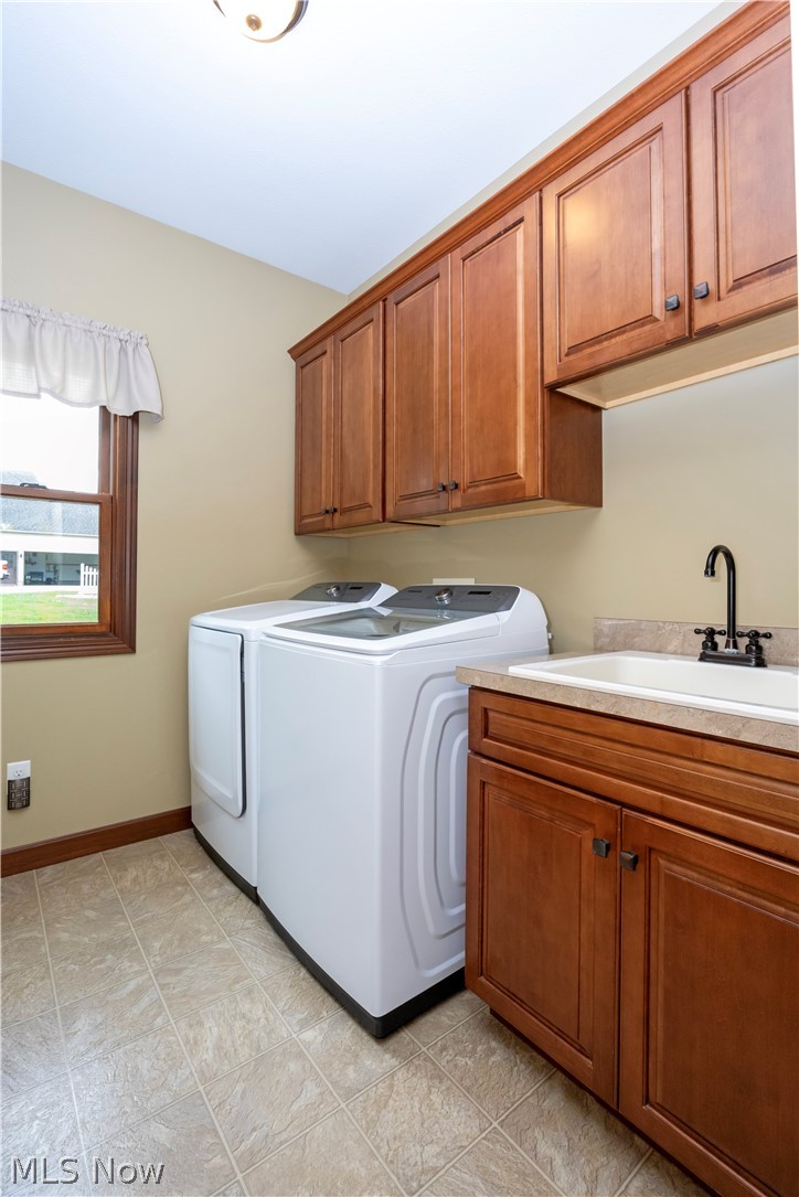 212 Cardington Lane Burbank OH 44214