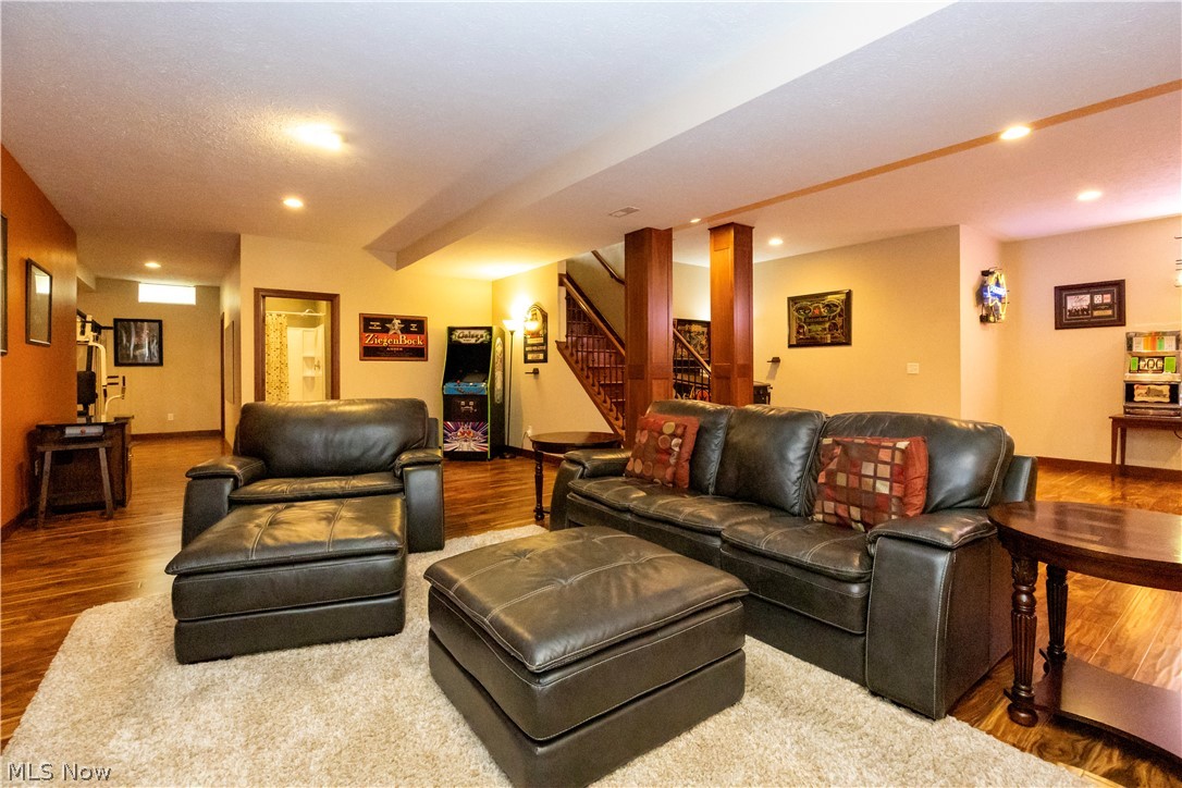 212 Cardington Lane Burbank OH 44214
