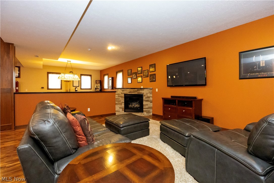 212 Cardington Lane Burbank OH 44214