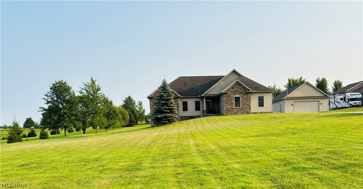 212 Cardington Lane Burbank OH 44214